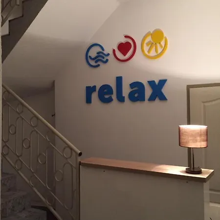 Relax Apartmanhaz * Balatonalmádi