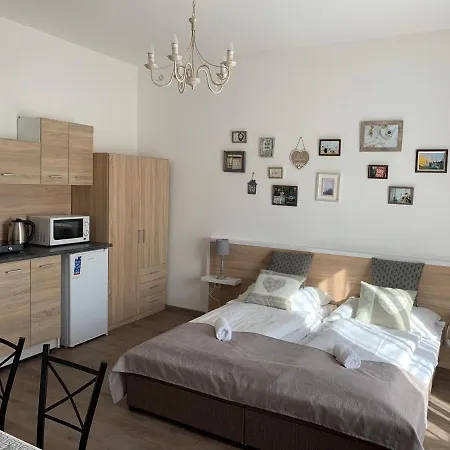 Relax Apartmanhaz Balatonalmadi