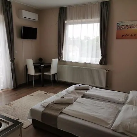 Relax Apartmanhaz Guest house
