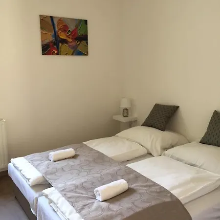 Relax Apartmanhaz Πανσιόν *