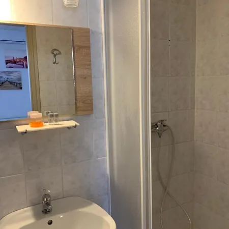 Πανσιόν Relax Apartmanhaz *