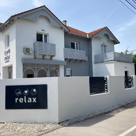 Guest house Relax Apartmanhaz Balatonalmadi