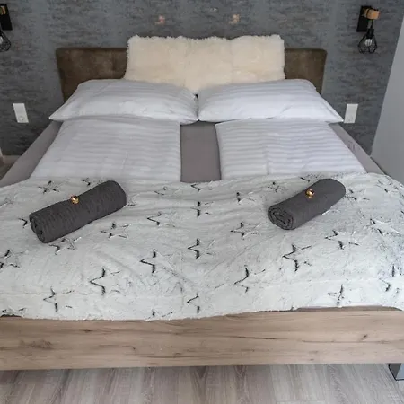 Πανσιόν Relax Apartmanhaz *