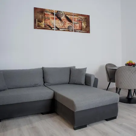 Maison d'hôtes Relax Apartmanhaz Balatonalmádi
